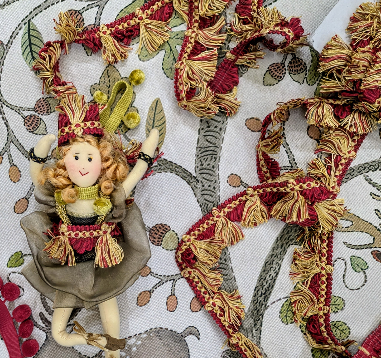 Red & Gold Tassel Fringe Trim