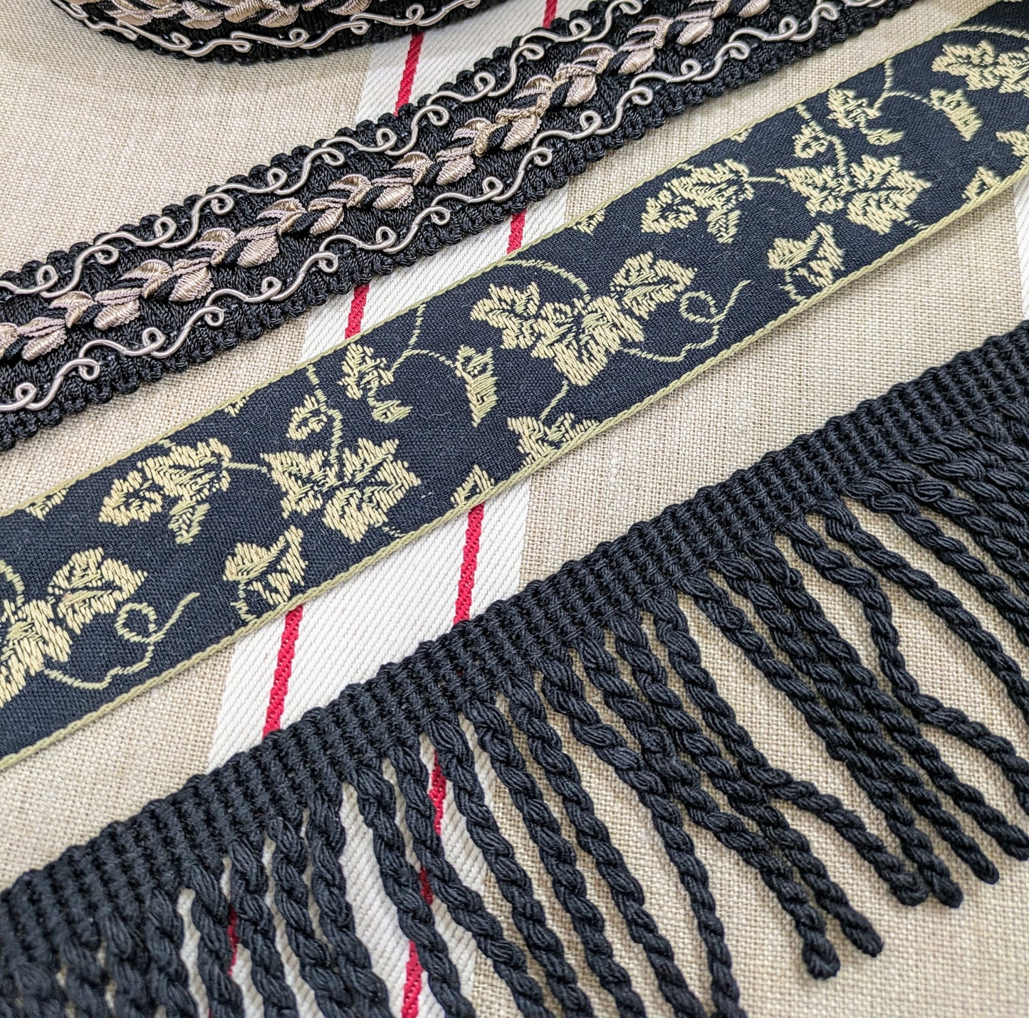 Black Tassels & Trimming / Braids / Fringe