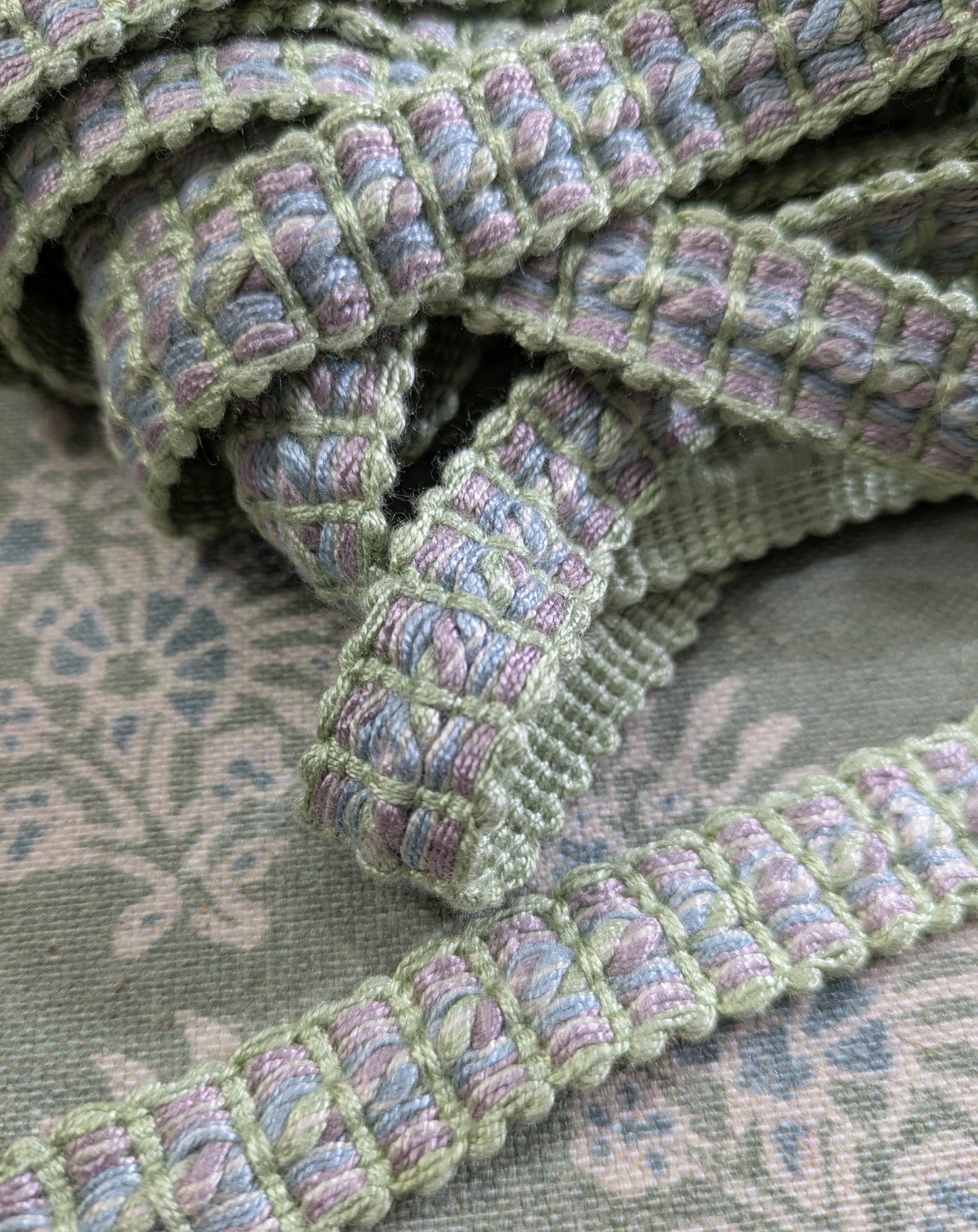 Pale Green, Lilac & Blue Trimming / Braid