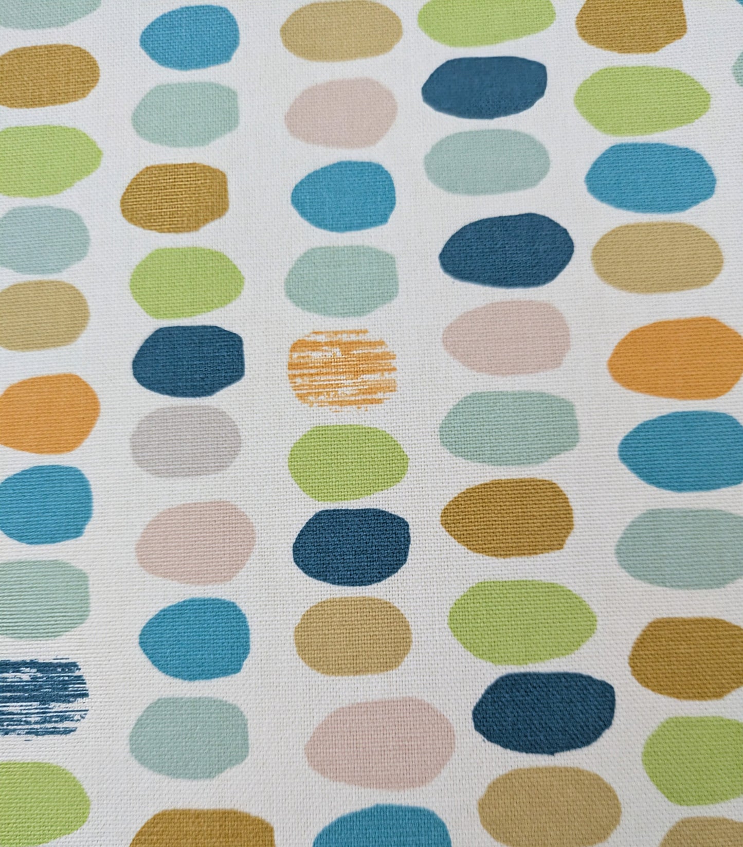 Arvika / Spotty Fabric by Fryetts