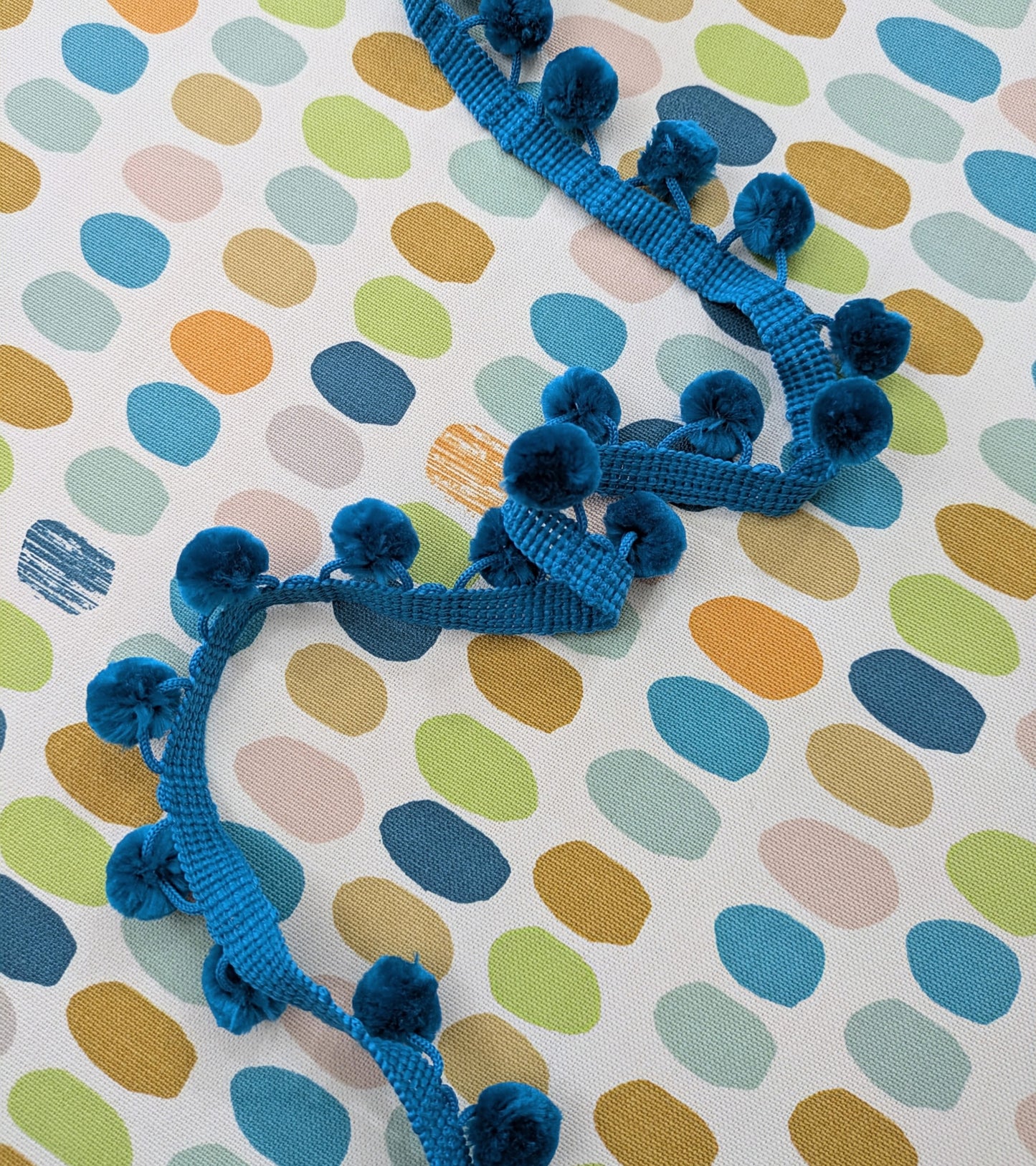 Arvika / Spotty Fabric by Fryetts