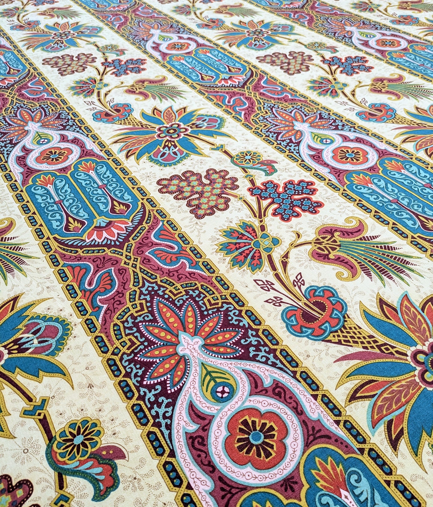 Caliph by The Design Archives from 1986 - Vintage Fabric, 2m Remnant