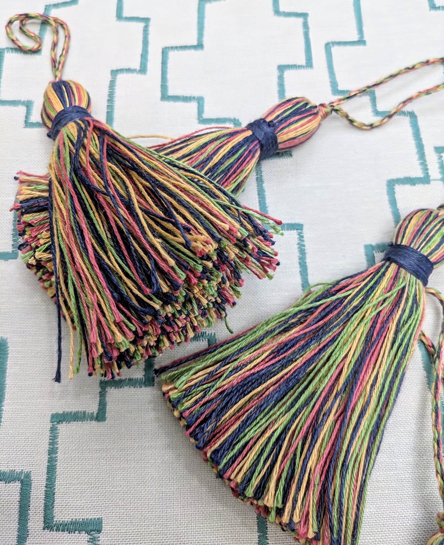 Navy & Multi Colour, Jute/Cotton Tassels