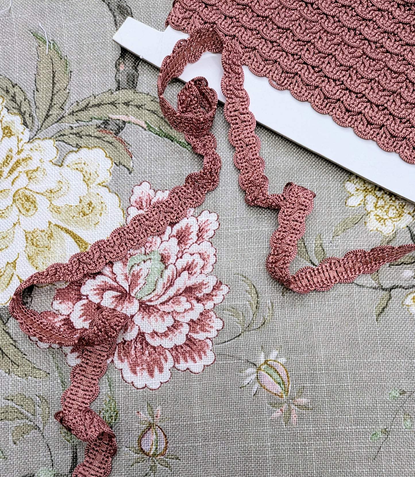 Soft Pink, Vintage Lampshade trim / Soft Furnishing trim / Upholstery trim