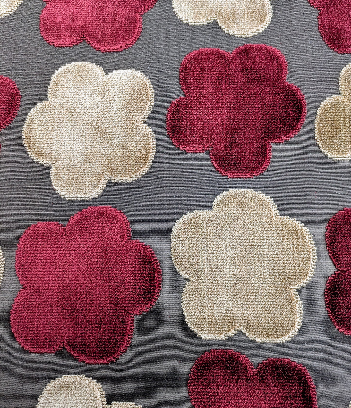 Mulberry Home Furnishing Velvet - Aster
