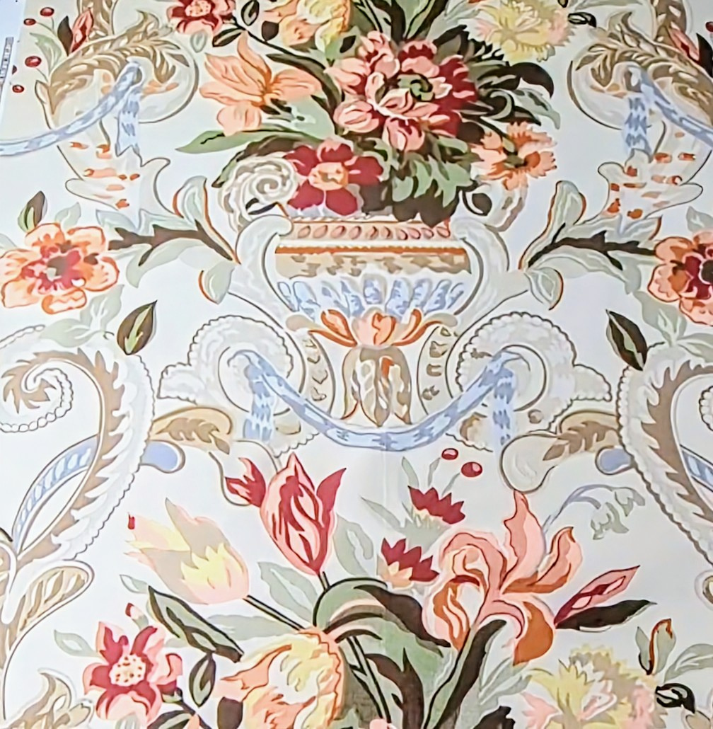 Schumacher Aylesbury Vase - 3.2m Remnant