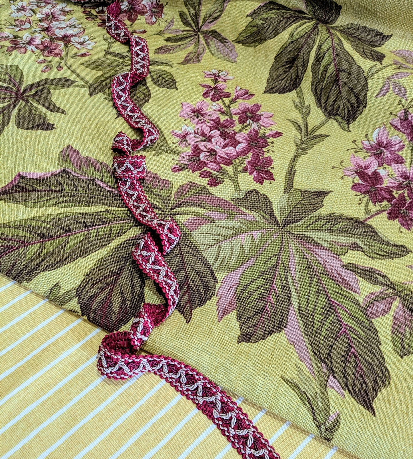 Cardinal Red & Cream, Lampshade trim / Soft Furnishing trim / Upholstery trim