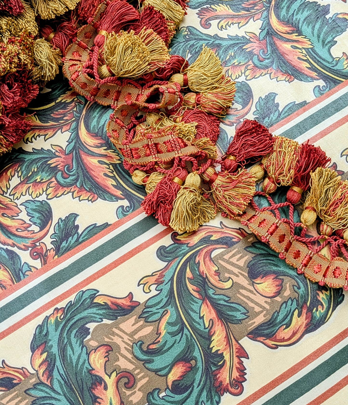 Vintage Acanthus by GP & J Baker - 3.5m Remnant