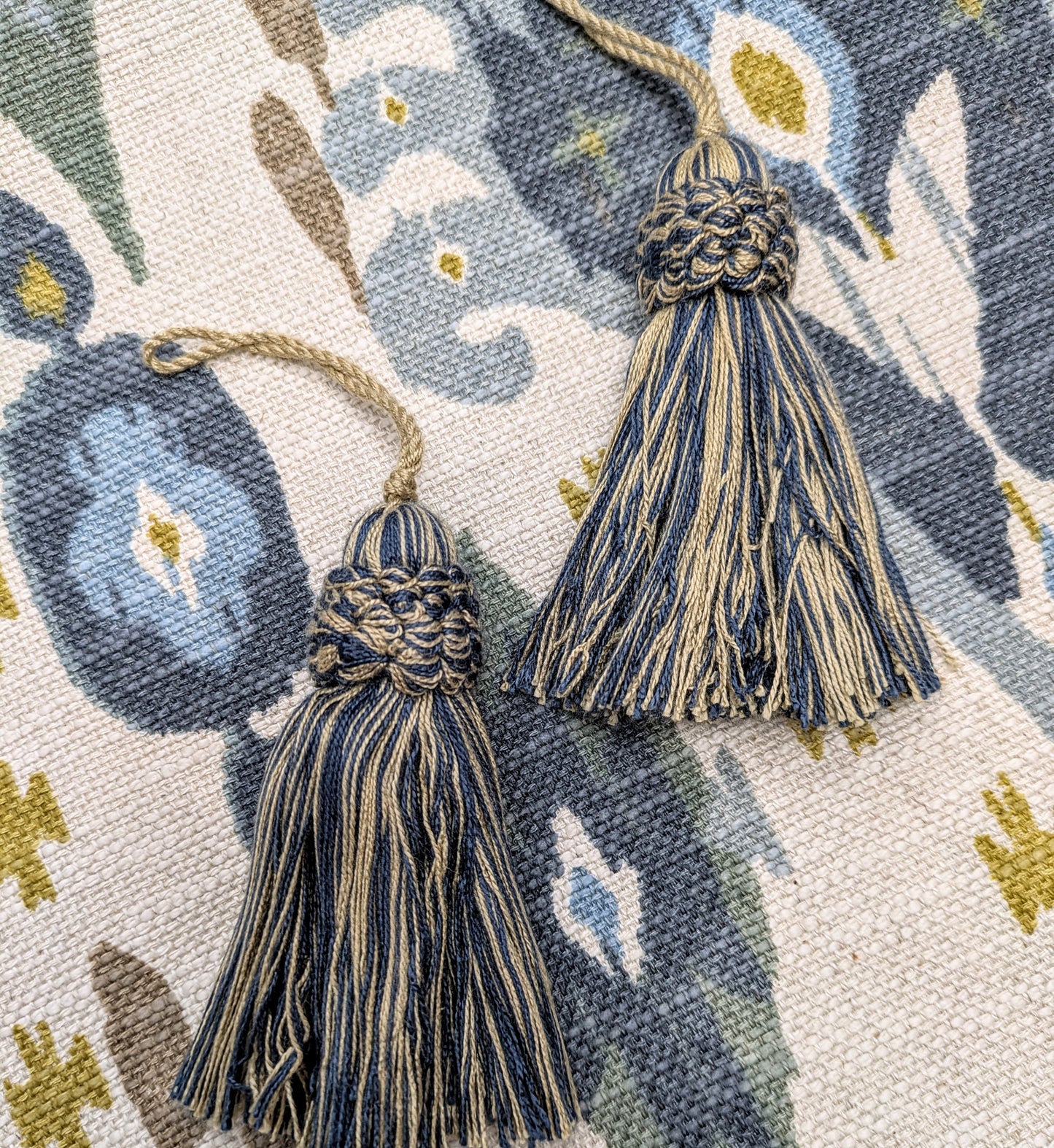 Blue & Dark Cream Tassels / Key Tassel / Cushion Tassel