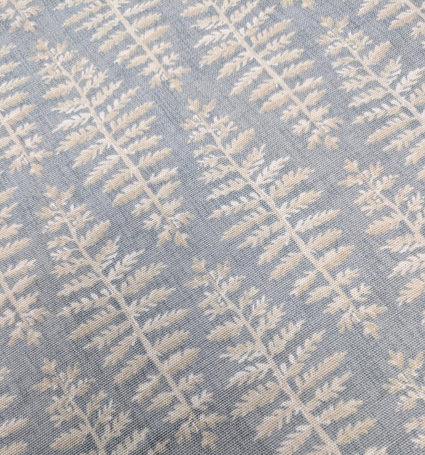 Fernia by ILIV - Blue Mist Colour - 2.8m Remnant