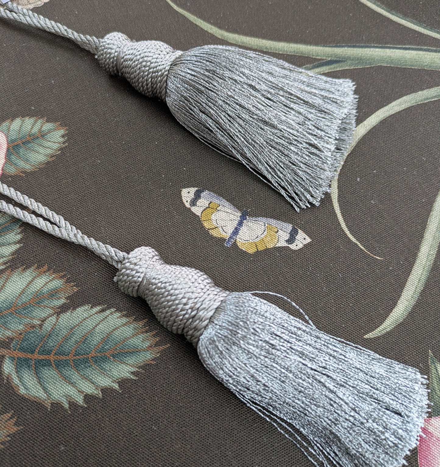 Silver Colour Tassels / Key Tassel / Cushion Tassel