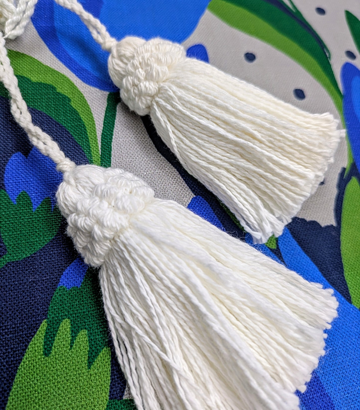 White Tassels / Key Tassel / Cushion Tassel