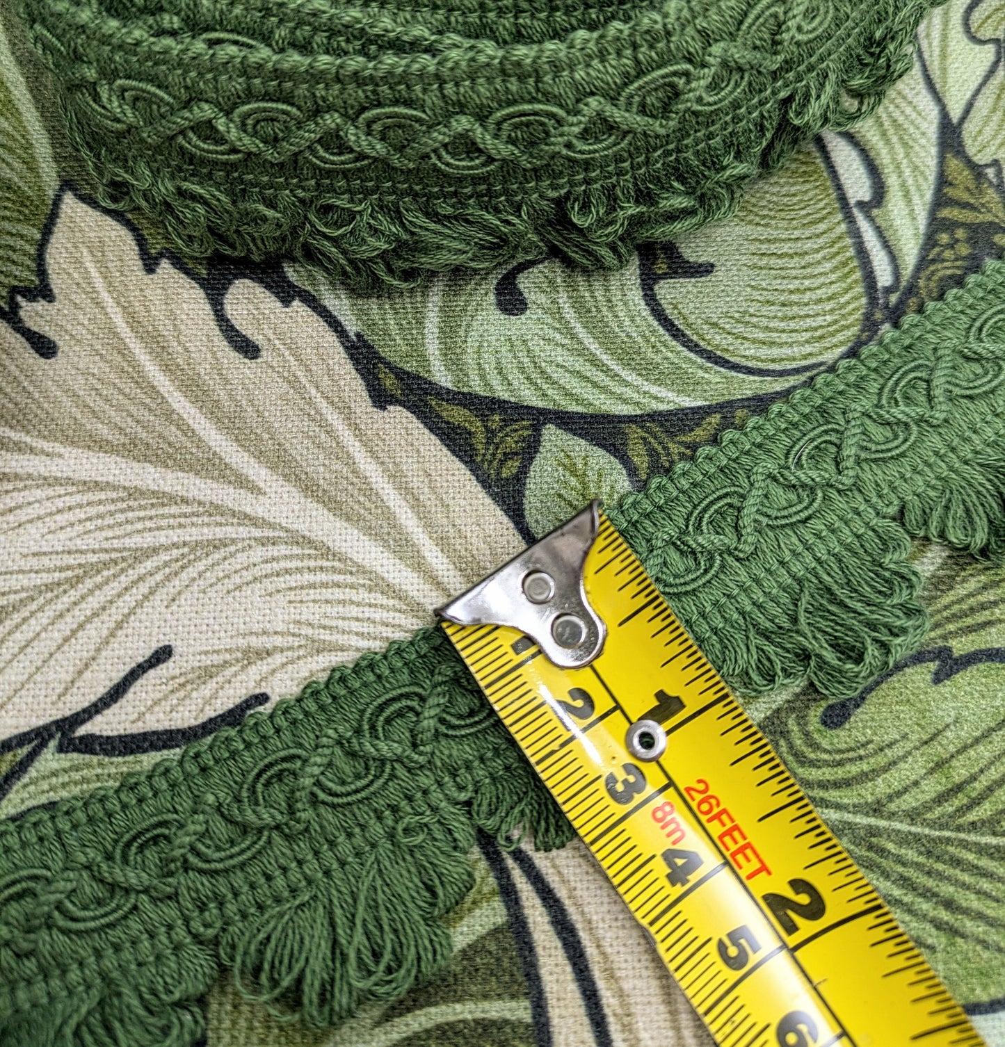 Green Fan Edge Upholstery Trim / Cushion Trimming - 3.8m Remnant Piece