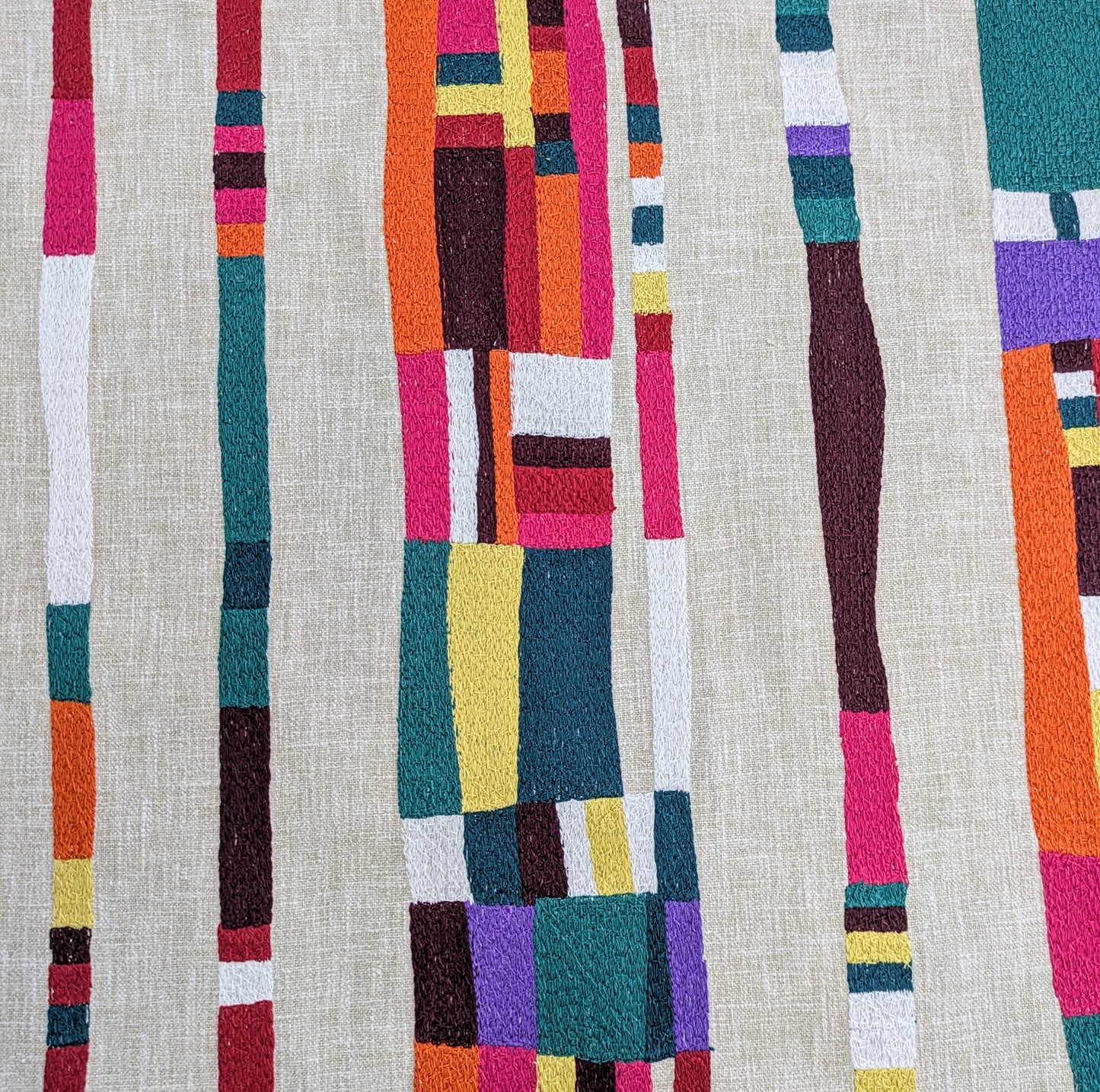 Arturo by ILIV - Embroidered fabric