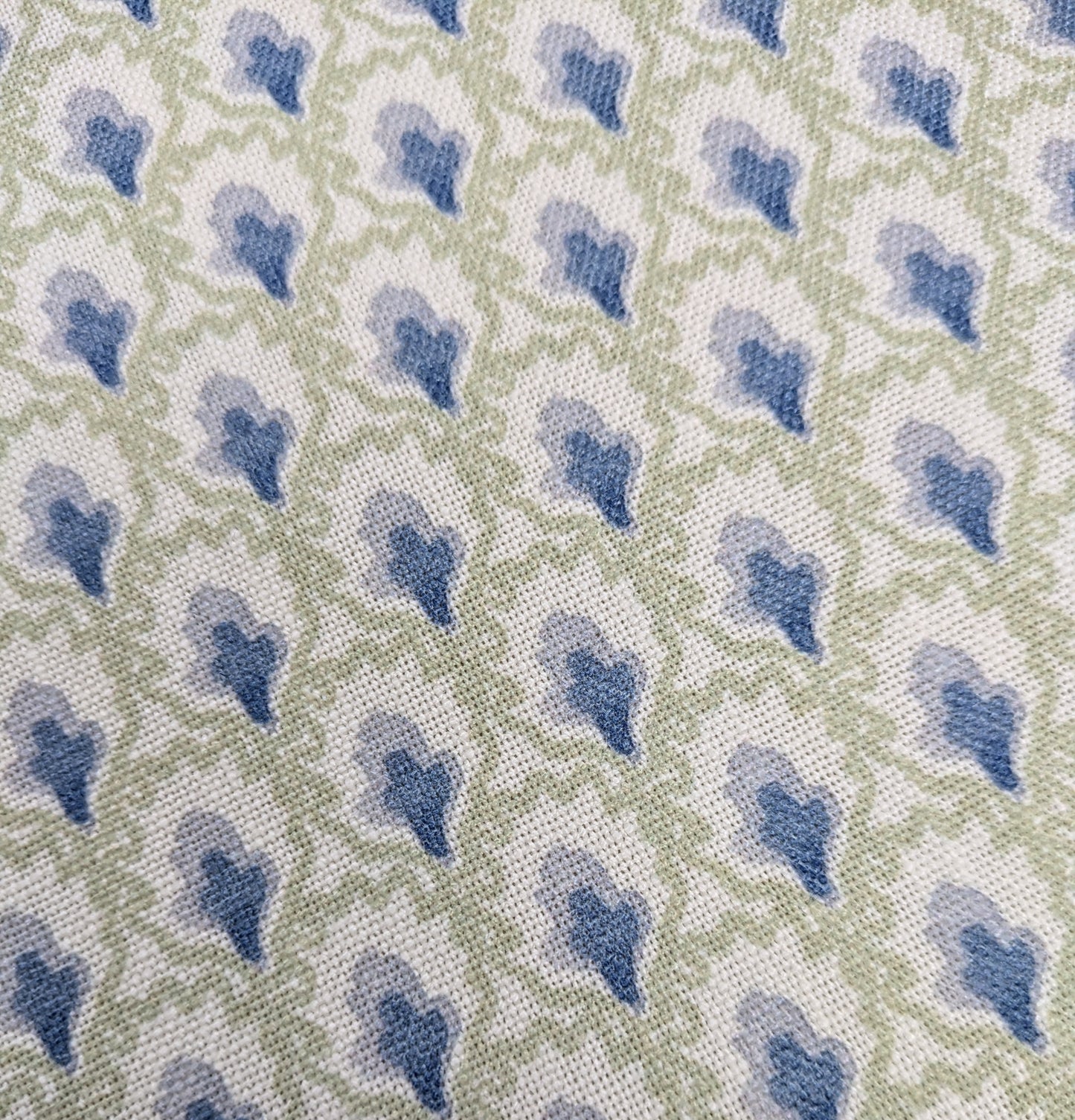 Fifi by Wemyss - Iris Colourway