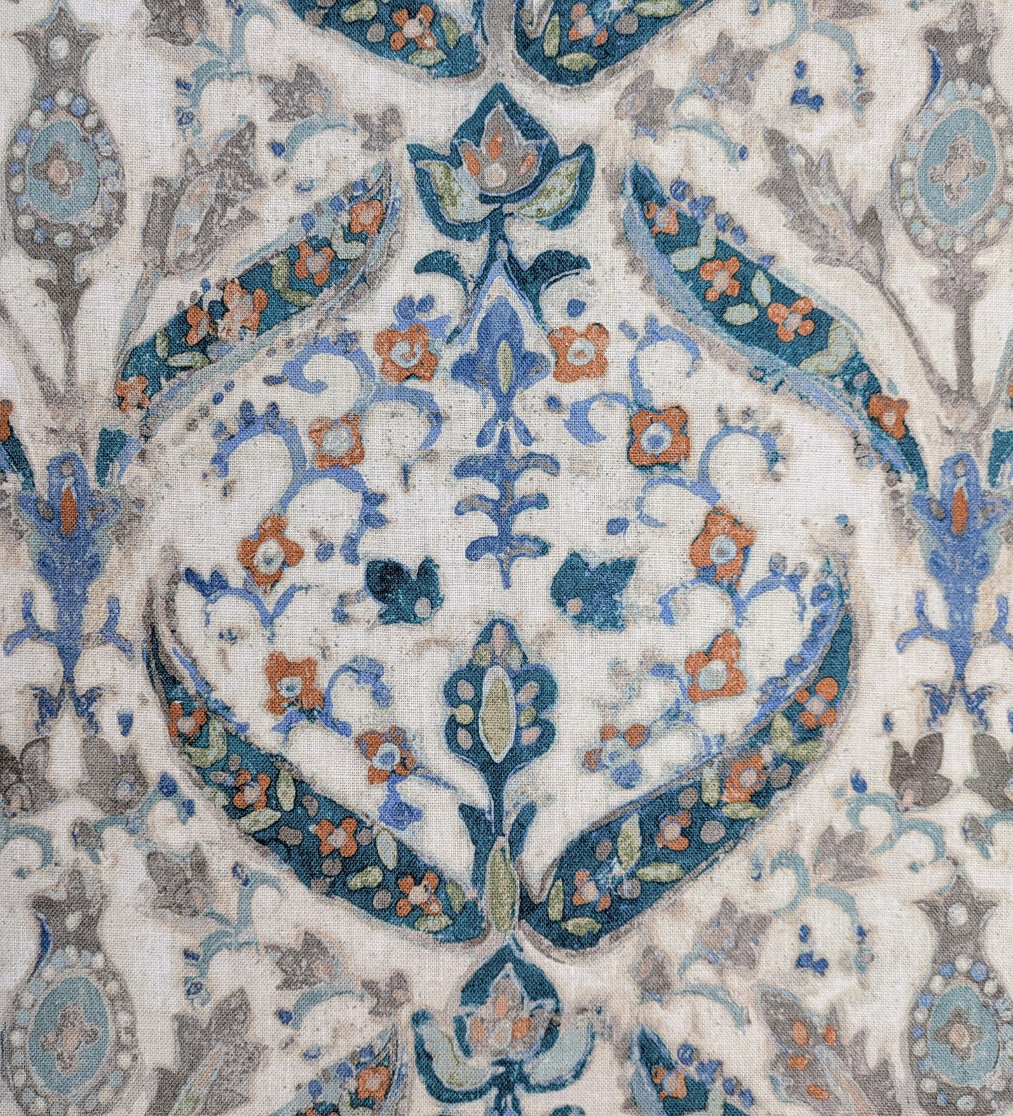 Yasamin by Colefax & Fowler - 1.9m Remnant