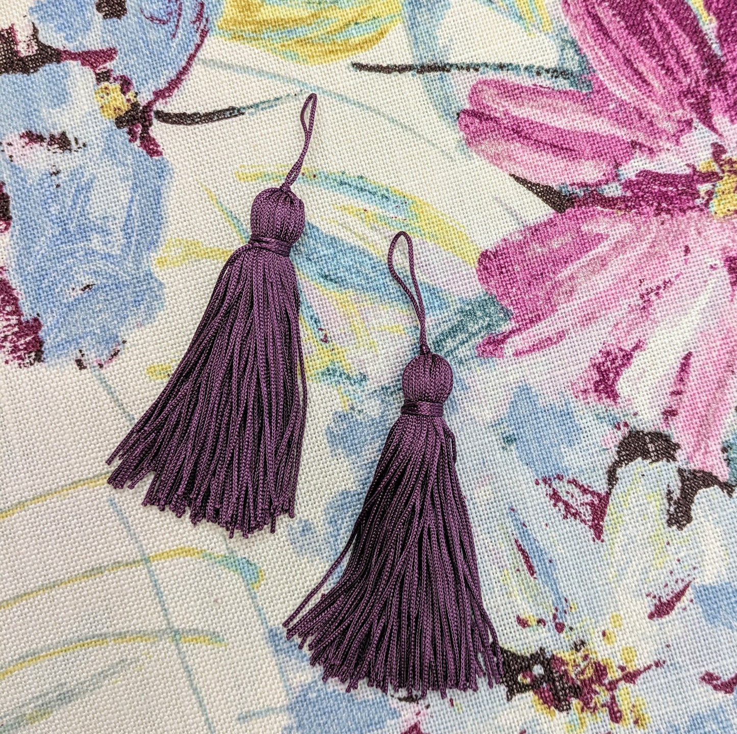 Grape Colour Tassels / Key Tassels / Cushion Tassels