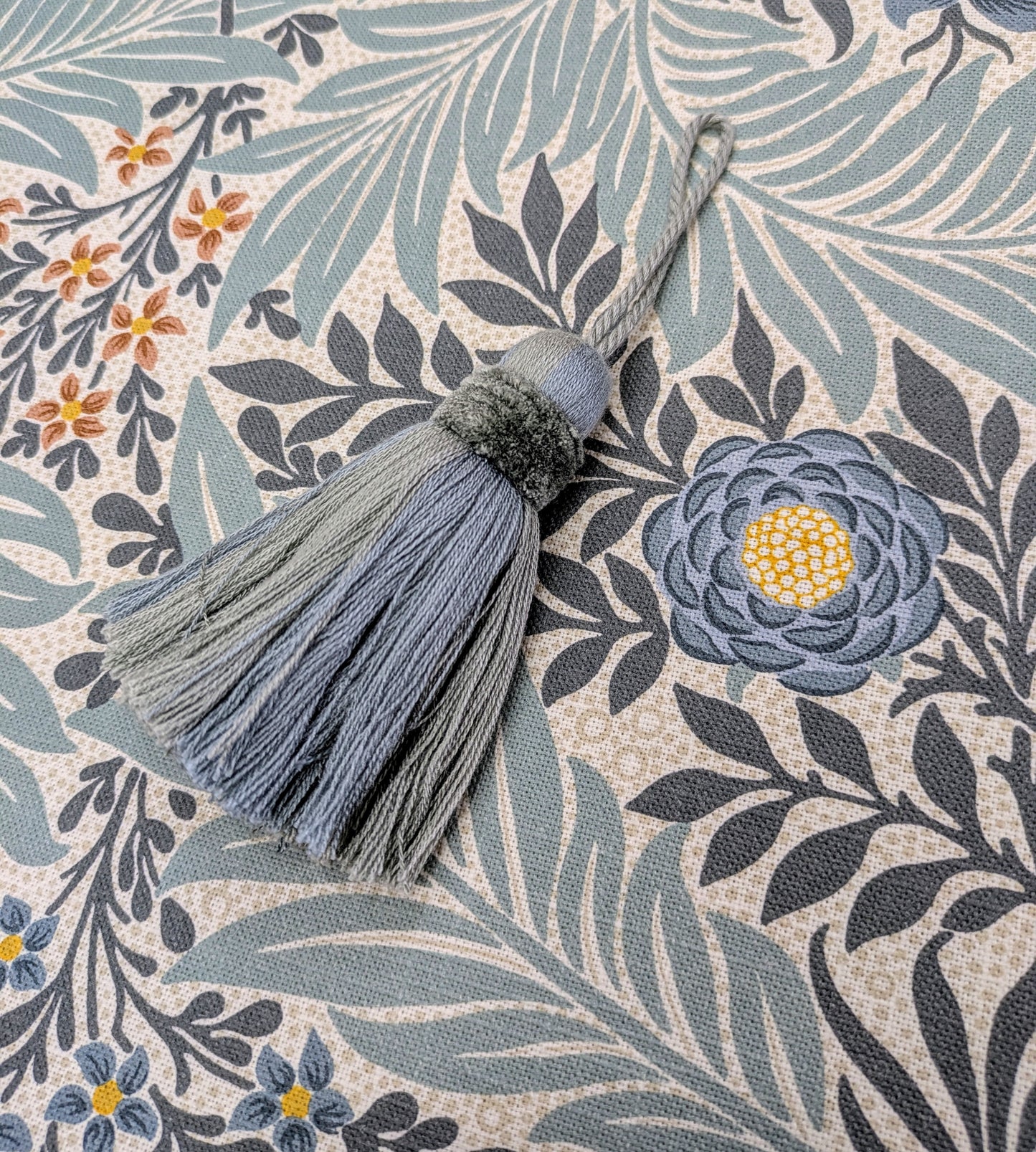 Larkspur by William Morris at Home - 1.6m Remnant - Woad Colourway