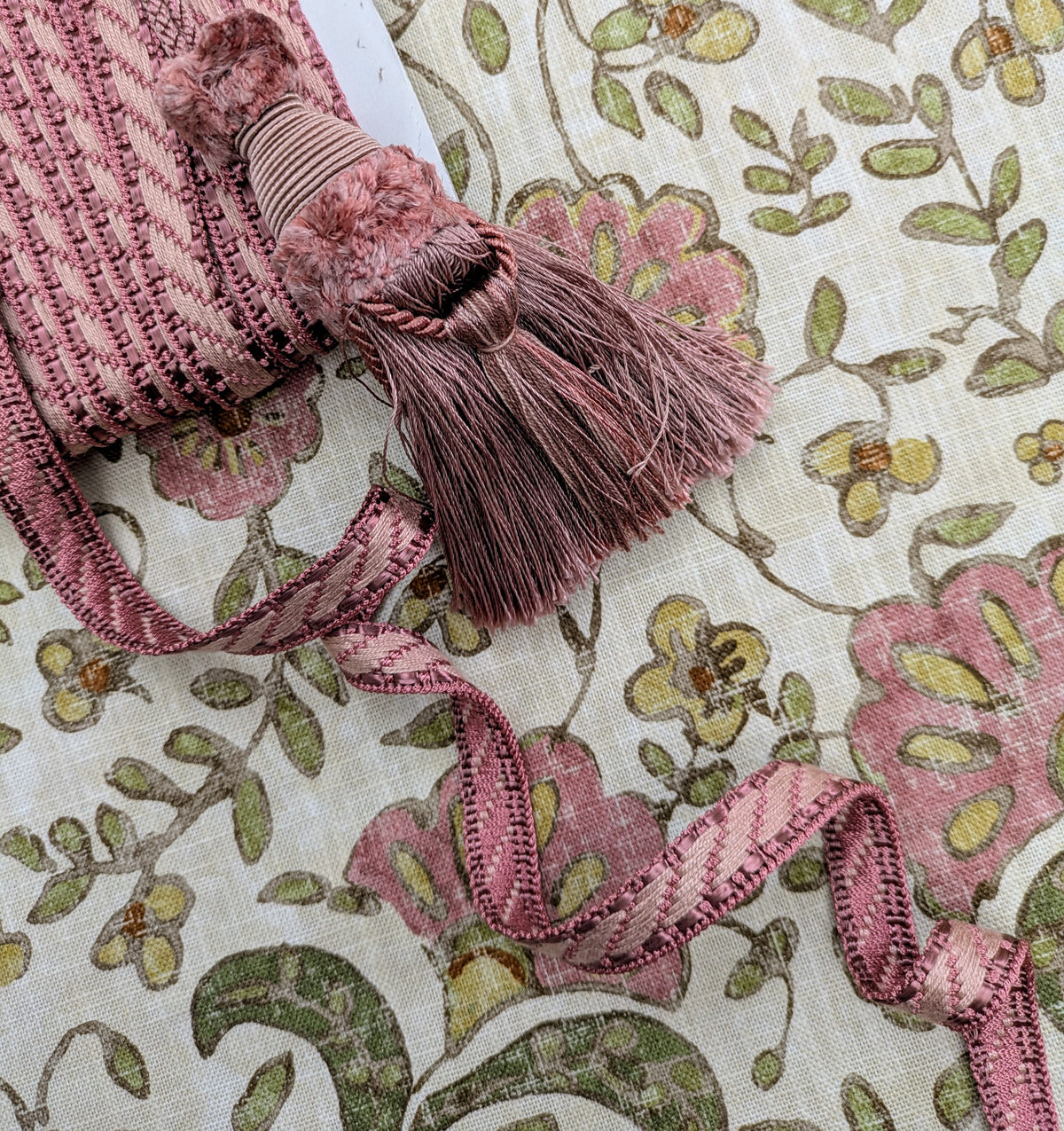 Wainscott by Warwick - Rosehip Colourway