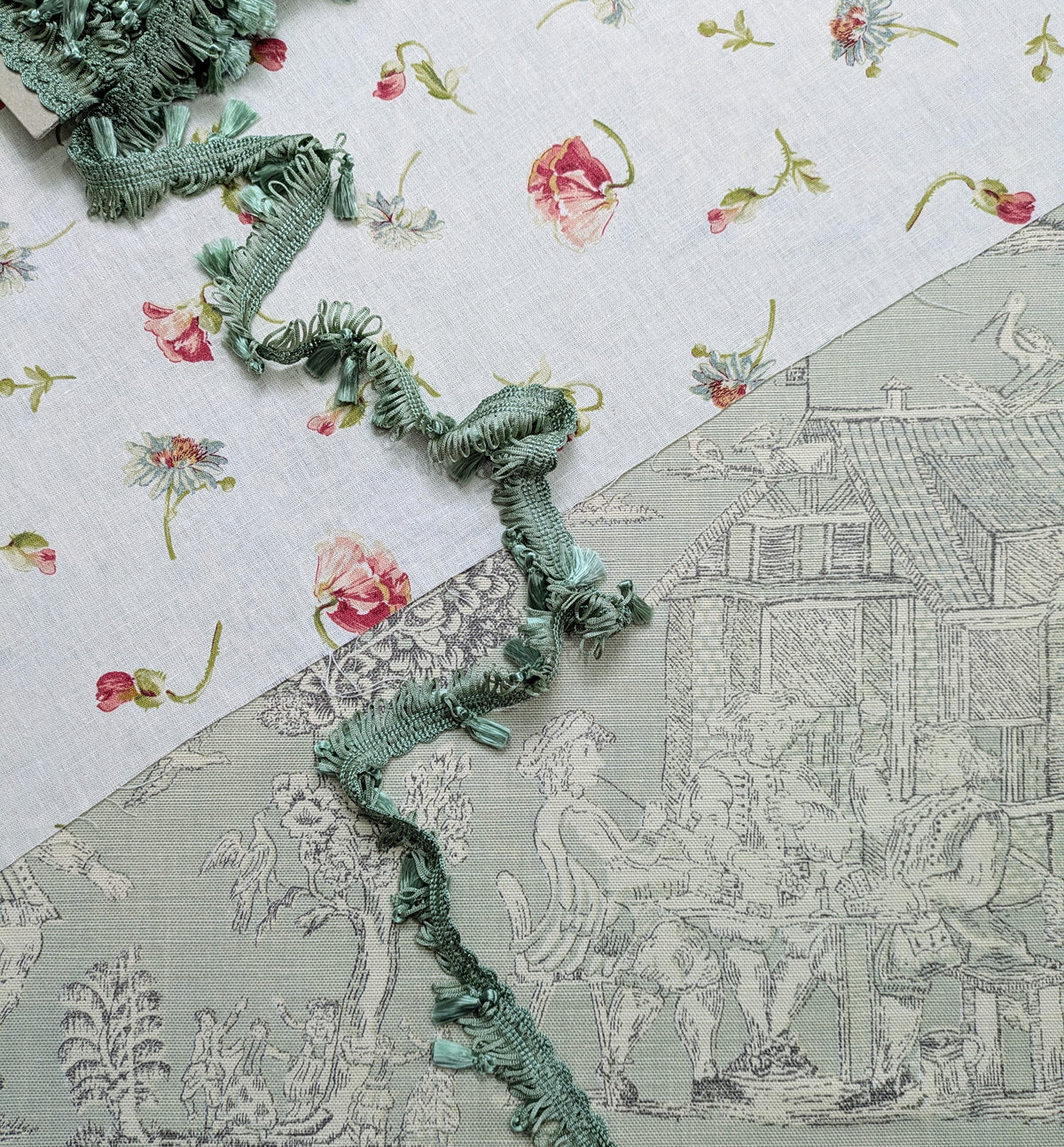 Calico Rose Print Fabric - 1.5m Remnant