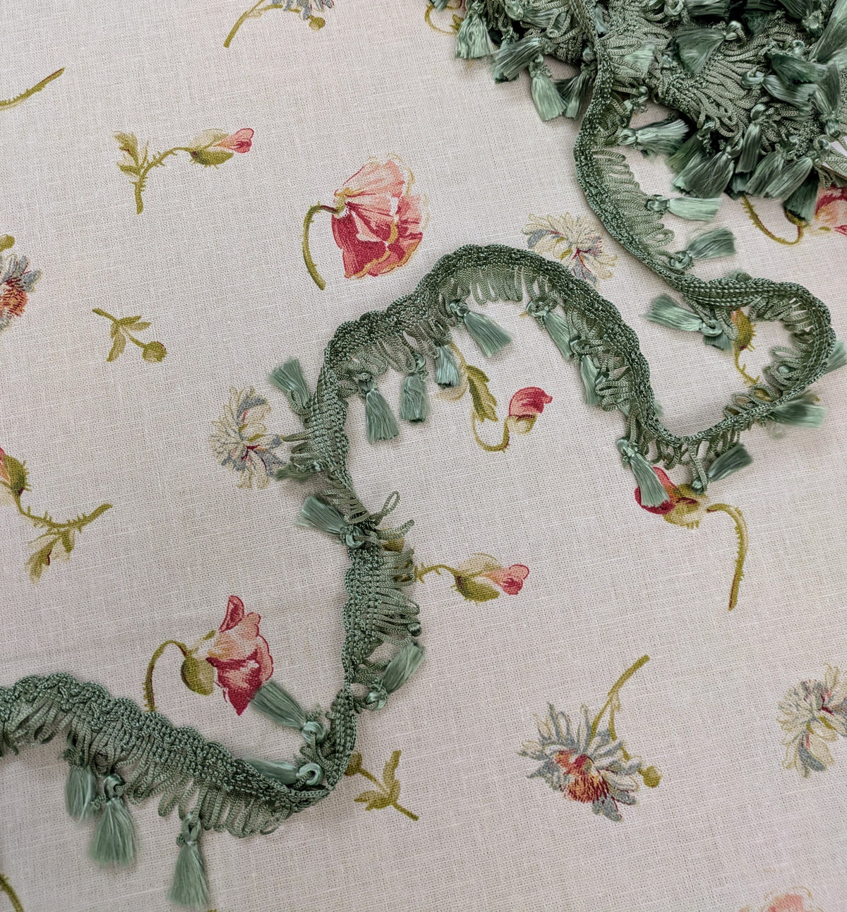 Calico Rose Print Fabric - 1.5m Remnant