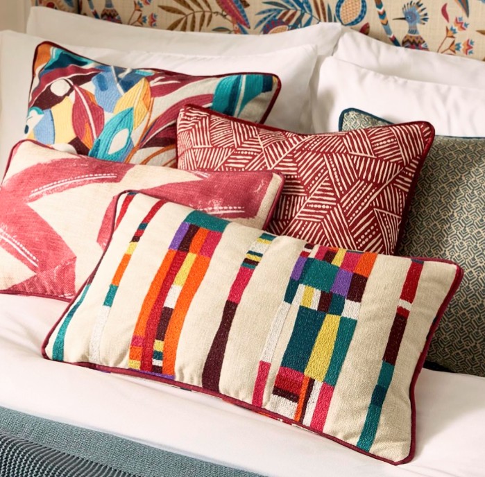 Arturo by ILIV - Embroidered fabric